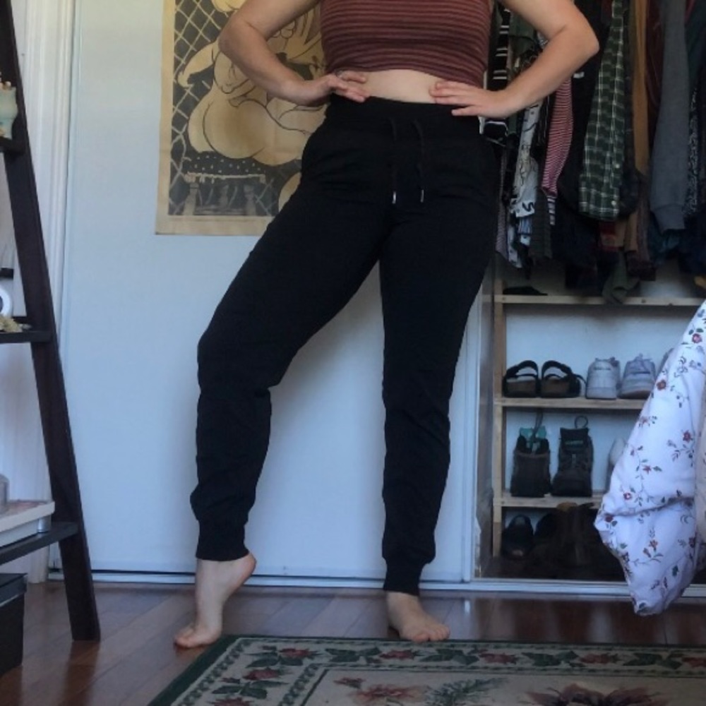 LuLuLemon Dance Studio Jogger